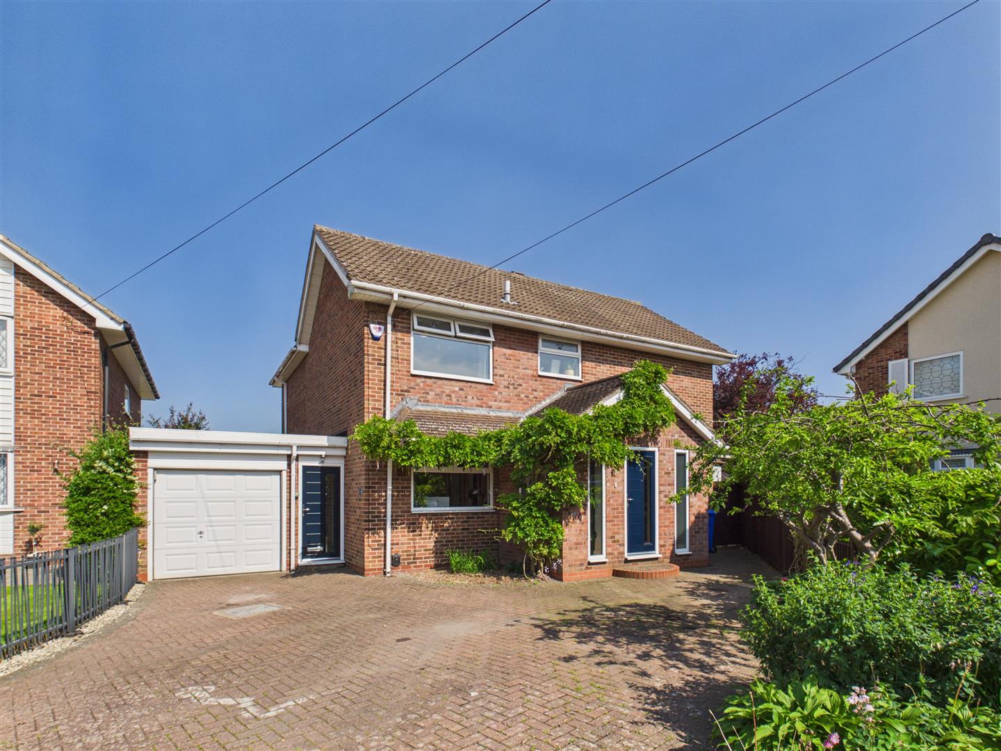 Cottingham East Yorkshire, HU16 5LE